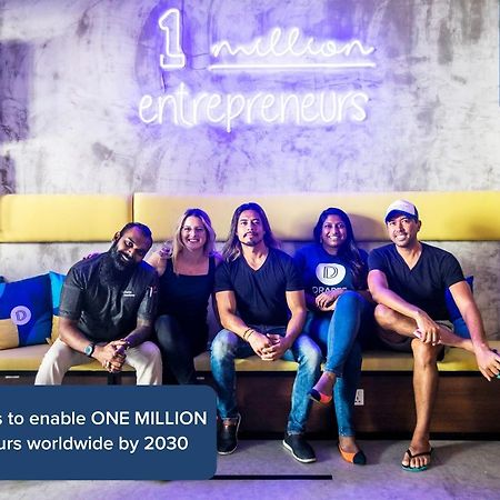 Draper Startup House For Entrepreneurs Hotell Singapore Exteriör bild